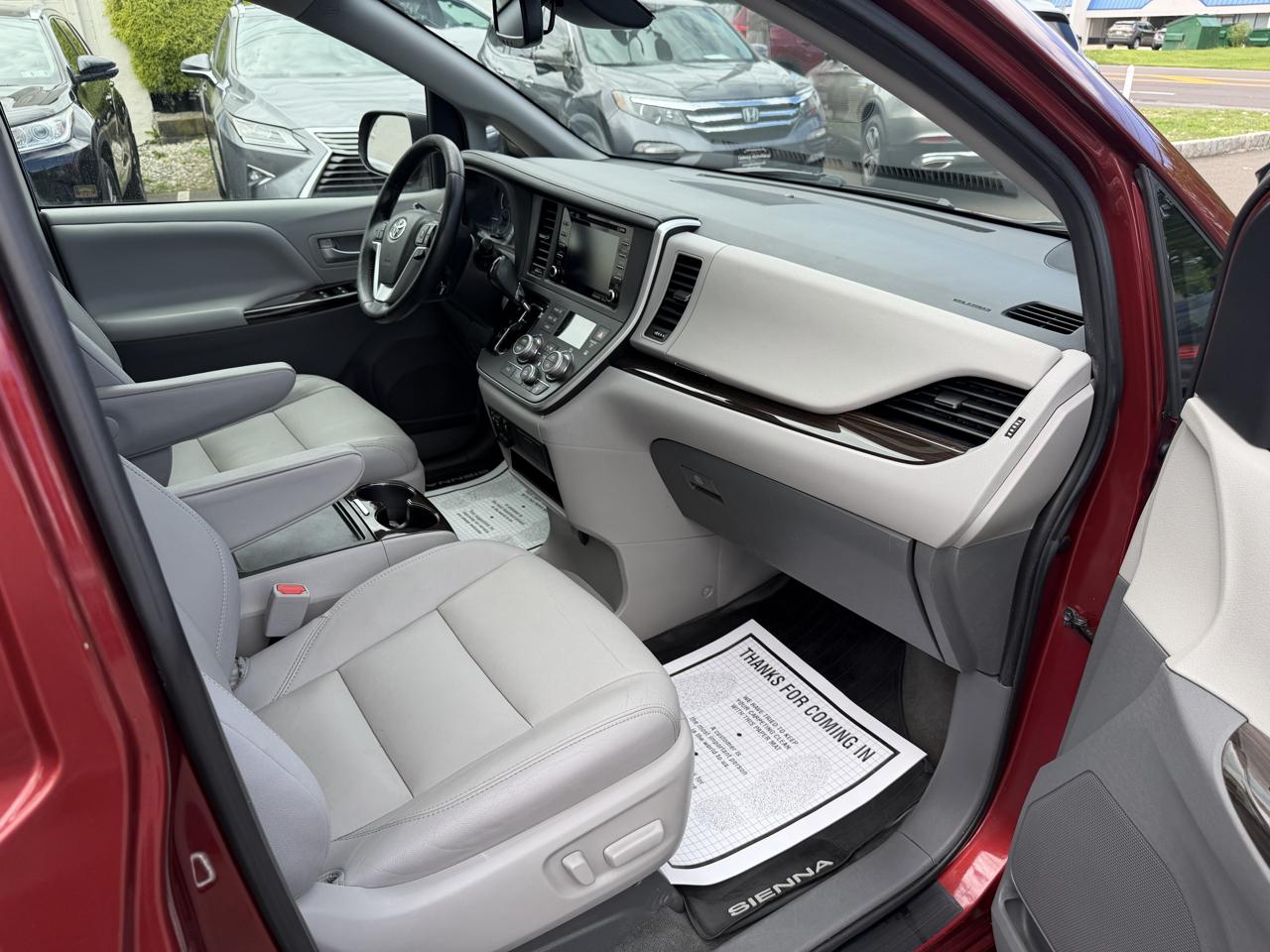 Toyota Sienna Limited Premium AWD 7-Passenger (Natl) 2020