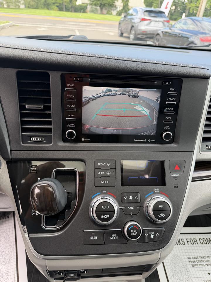 Toyota Sienna Limited Premium AWD 7-Passenger (Natl) 2020