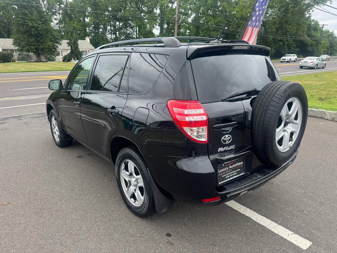 Toyota RAV4 4WD 4dr I4 (Natl) 2012