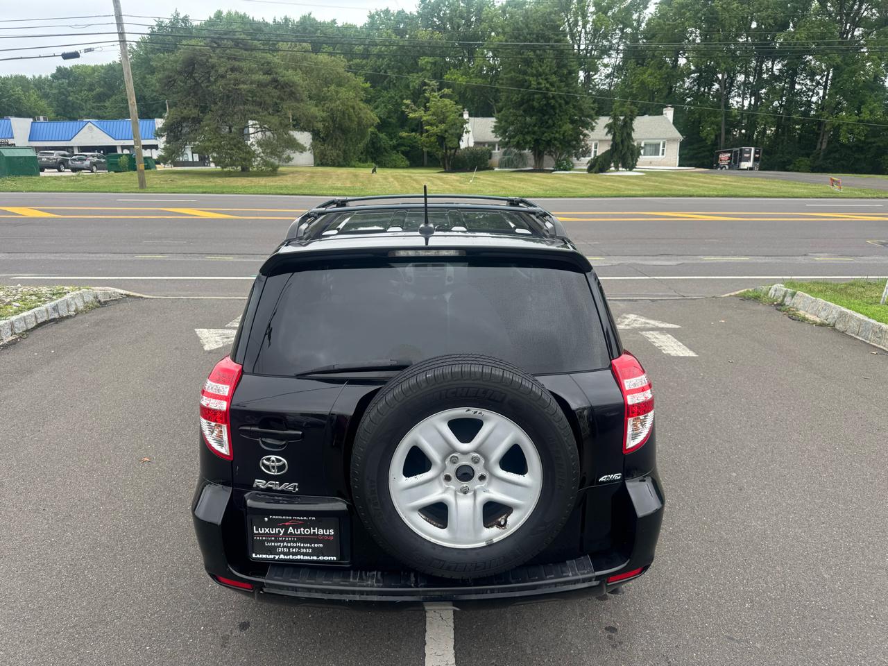 Toyota RAV4 4WD 4dr I4 (Natl) 2012