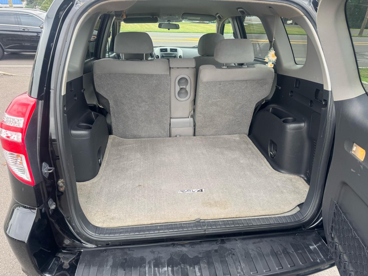 Toyota RAV4 4WD 4dr I4 (Natl) 2012