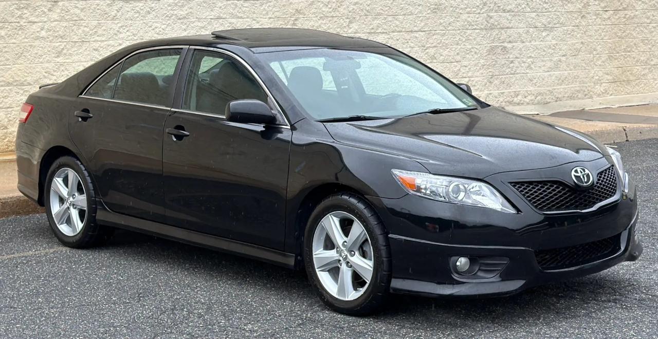 Toyota Camry 4dr Sdn I4 Man SE (Natl) 2010