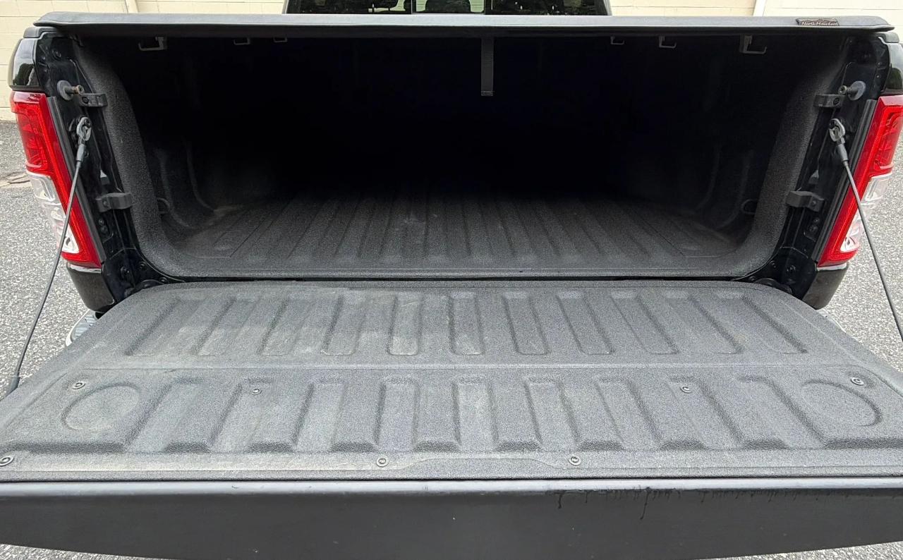 RAM 1500 Big Horn/Lone Star 4x4 Crew Cab 5'7" Box 2019