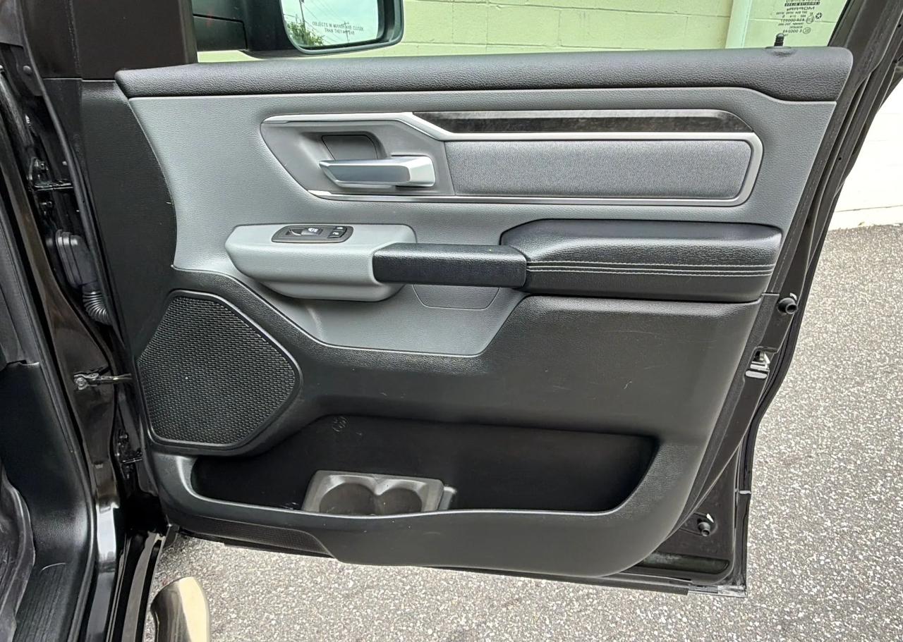 RAM 1500 Big Horn/Lone Star 4x4 Crew Cab 5'7" Box 2019
