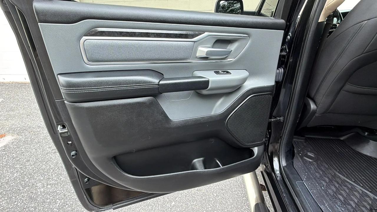 RAM 1500 Big Horn/Lone Star 4x4 Crew Cab 5'7" Box 2019