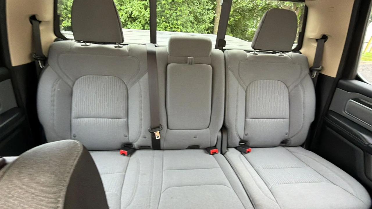 RAM 1500 Big Horn/Lone Star 4x4 Crew Cab 5'7" Box 2019