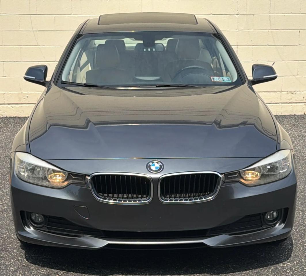 BMW 3 Series 4dr Sdn 320i RWD 2014