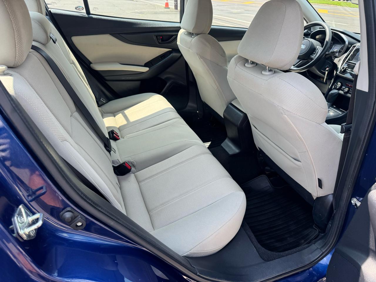 Subaru Impreza 2.0i Premium 4-door CVT 2017