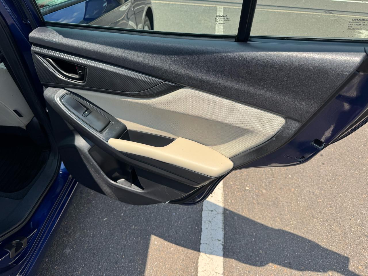 Subaru Impreza 2.0i Premium 4-door CVT 2017