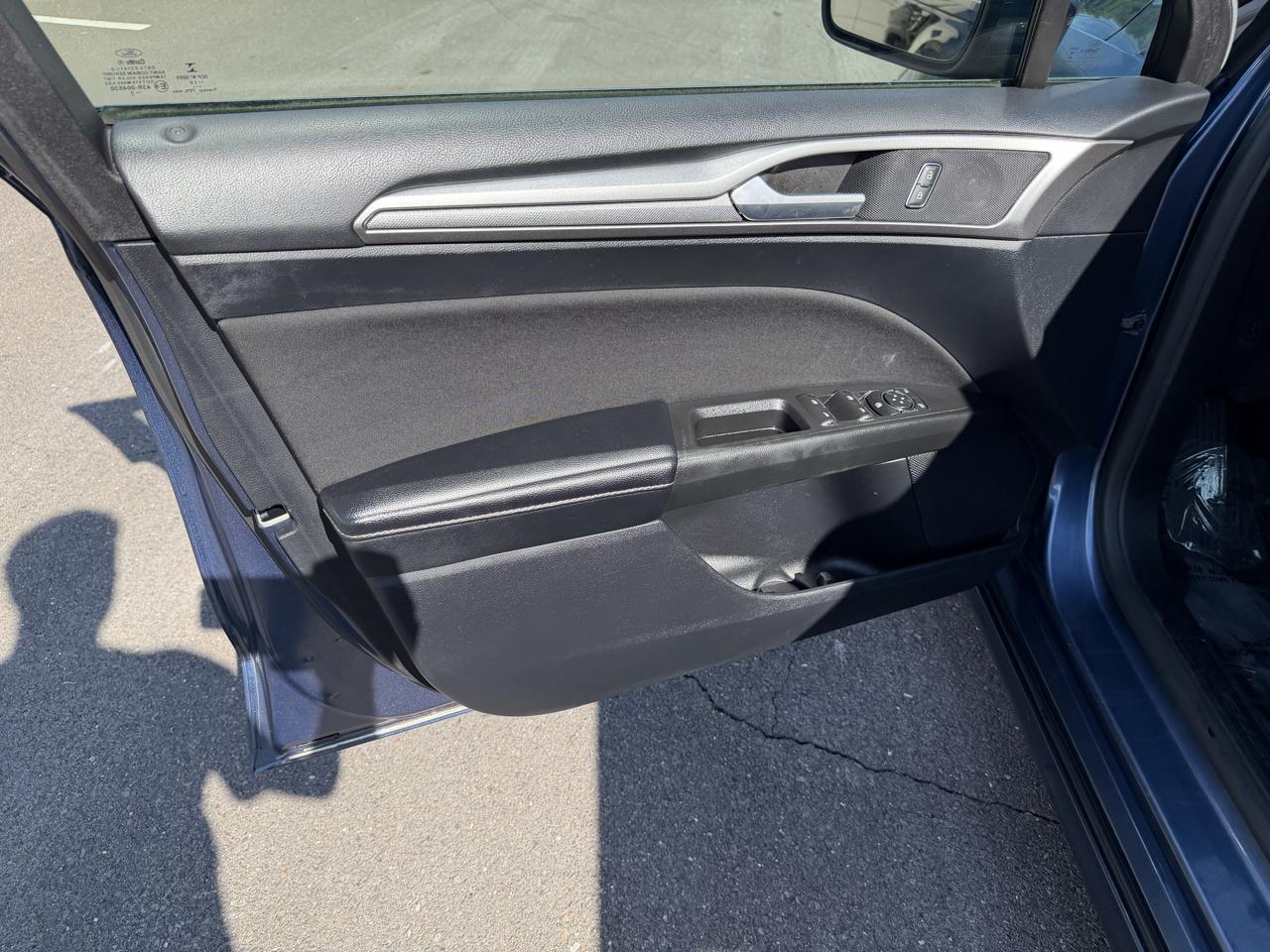 Ford Fusion SE FWD 2019