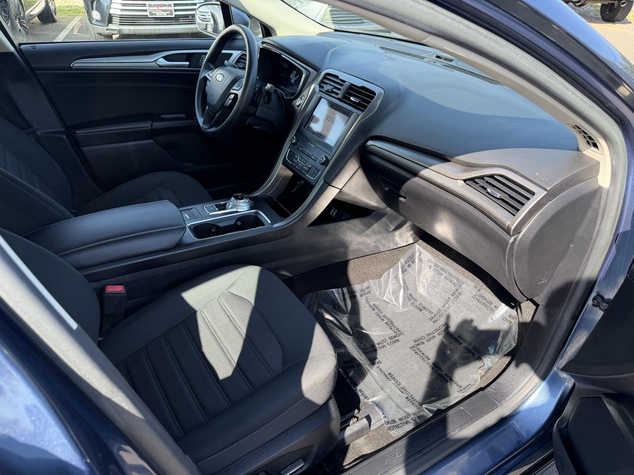 Ford Fusion SE FWD 2019