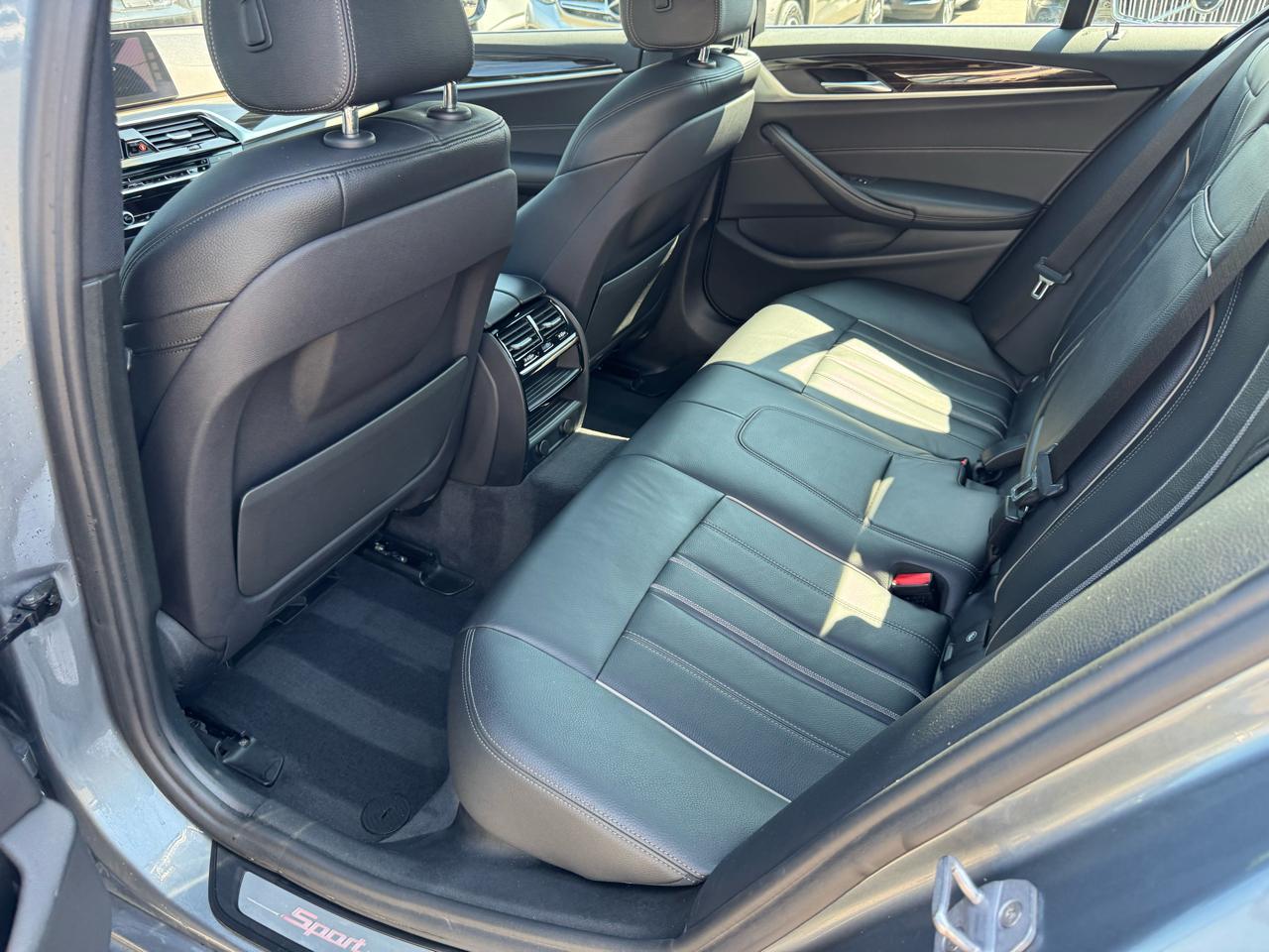 BMW 5 Series 530i xDrive Sedan 2018