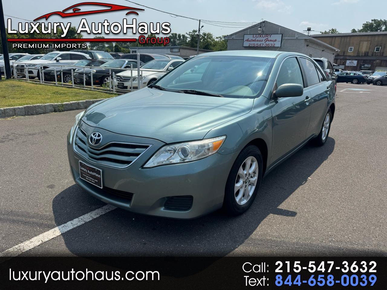 Toyota Camry 4dr Sdn I4 Man LE (Natl) 2011