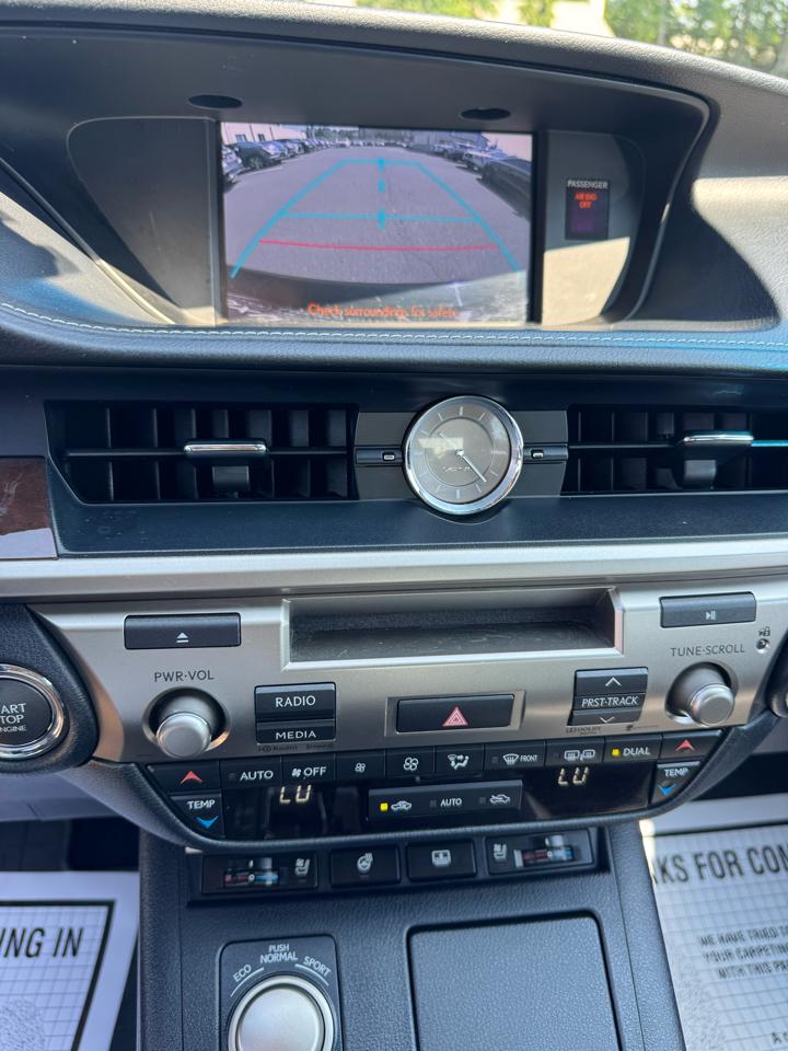 Lexus ES 350 4dr Sdn 2014