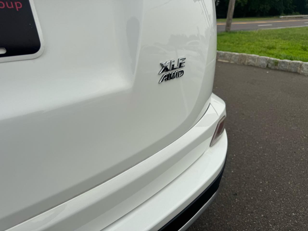 Toyota RAV4 AWD 4dr XLE (Natl) 2016