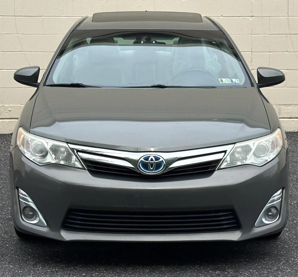 Toyota Camry Hybrid XLE 2013