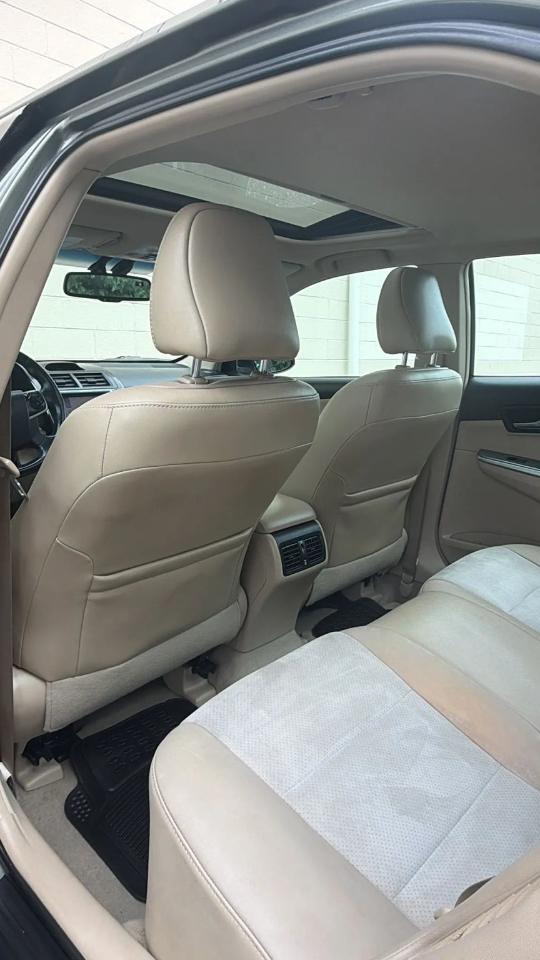 Toyota Camry Hybrid XLE 2013