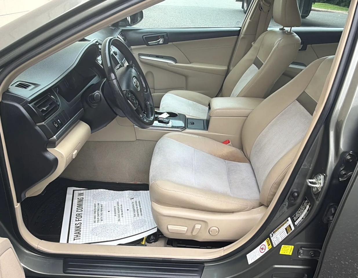 Toyota Camry Hybrid XLE 2013