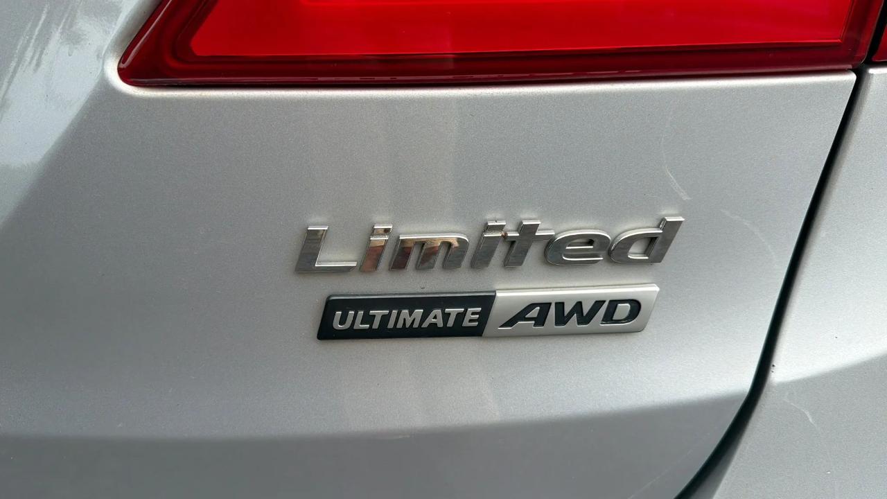 Hyundai Santa Fe Limited AWD 2016