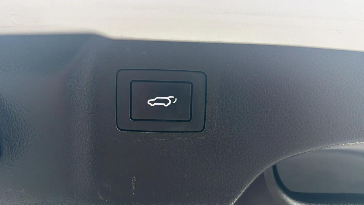 Hyundai Santa Fe Limited AWD 2016