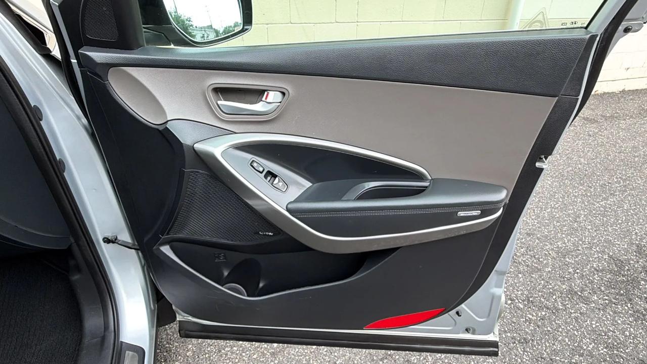 Hyundai Santa Fe Limited AWD 2016