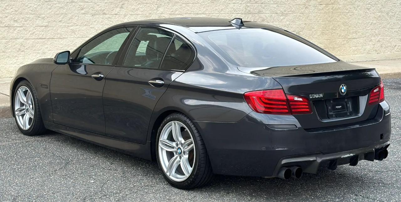 BMW 5 Series 4dr Sdn 550i xDrive AWD 2015