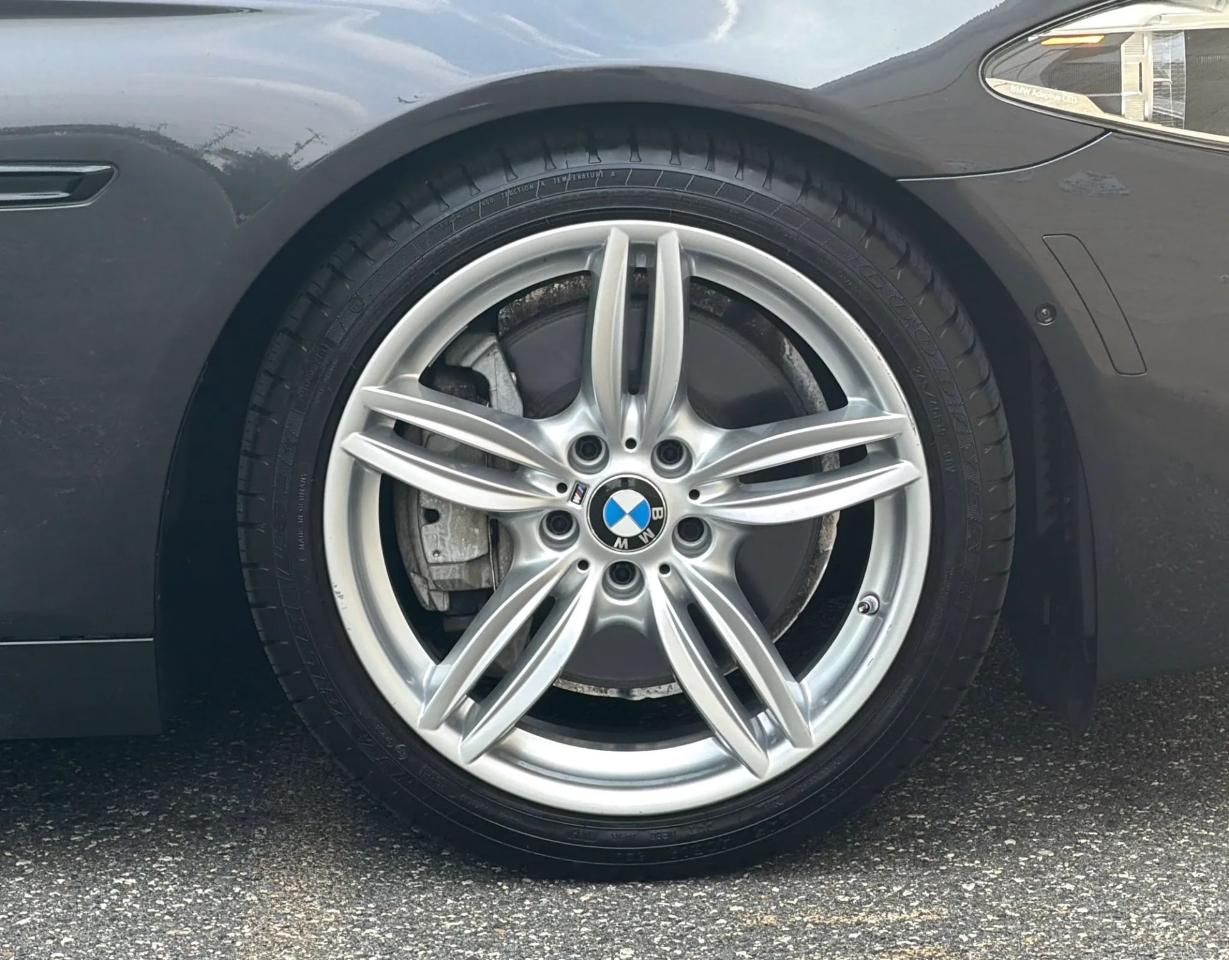 BMW 5 Series 4dr Sdn 550i xDrive AWD 2015