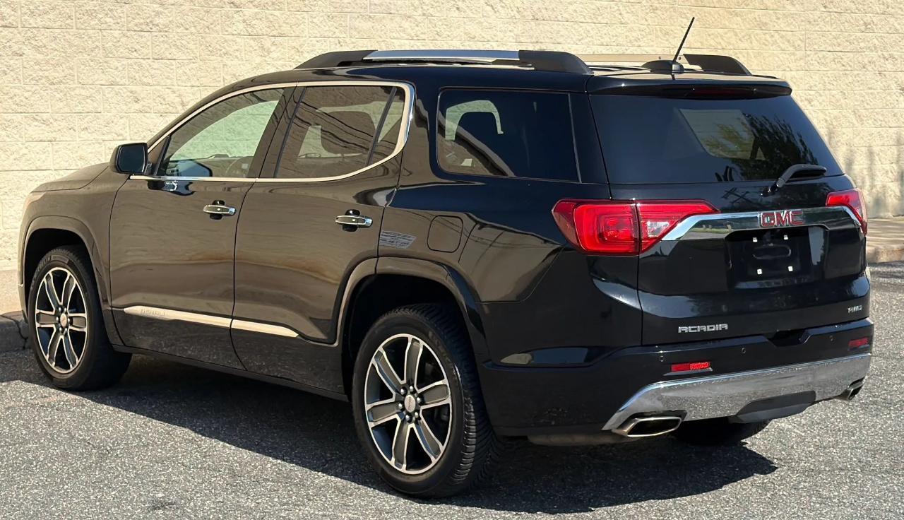 GMC Acadia AWD 4dr Denali 2017
