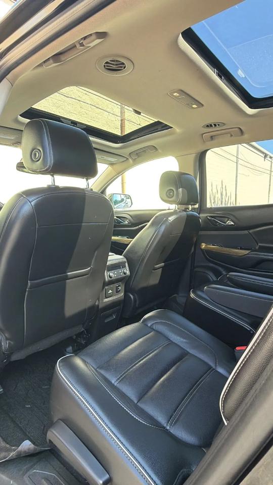 GMC Acadia AWD 4dr Denali 2017