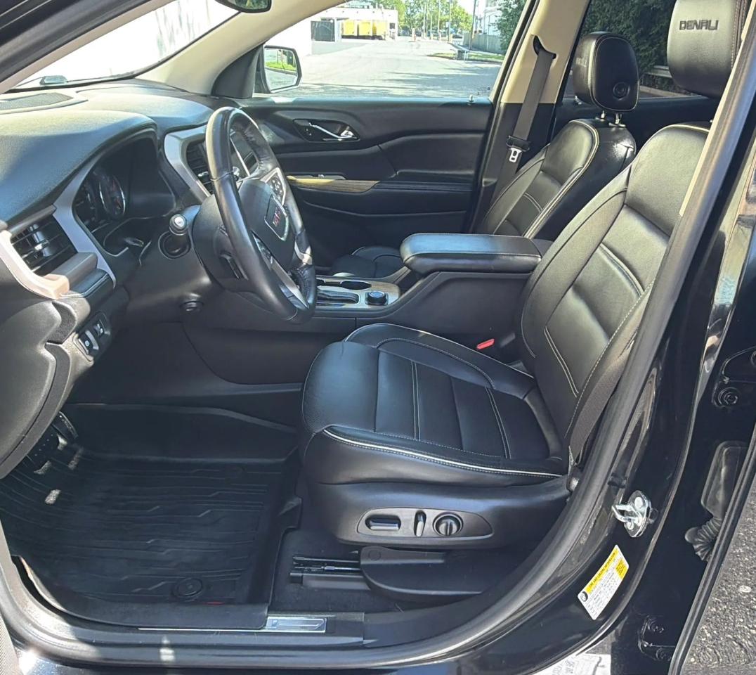 GMC Acadia AWD 4dr Denali 2017