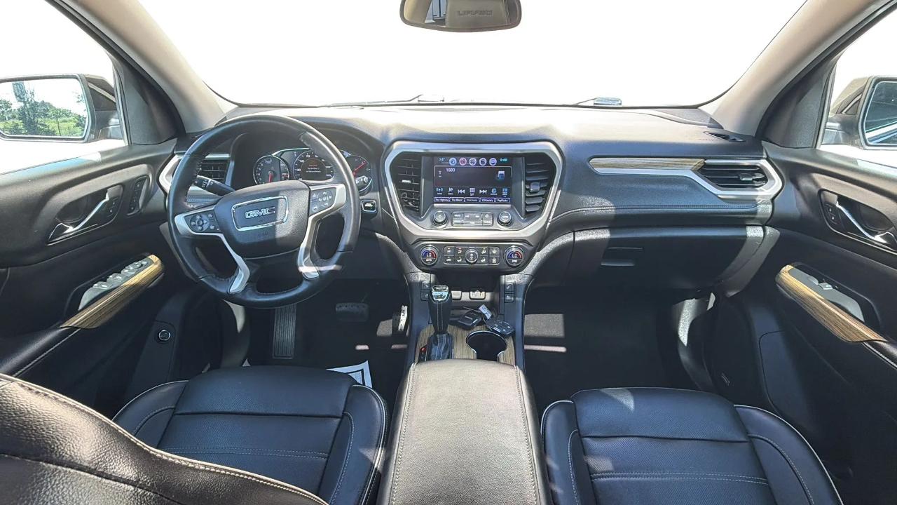 GMC Acadia AWD 4dr Denali 2017