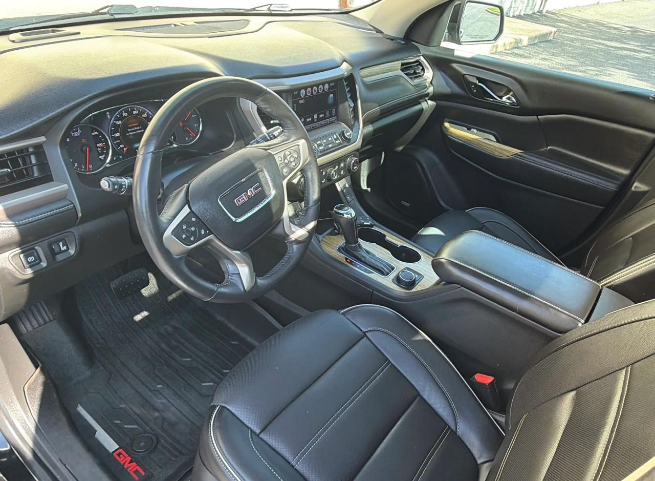 GMC Acadia AWD 4dr Denali 2017