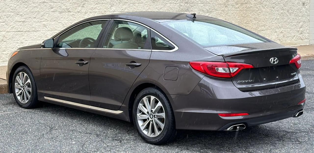Hyundai Sonata 4dr Sdn 2.4L Sport PZEV 2015