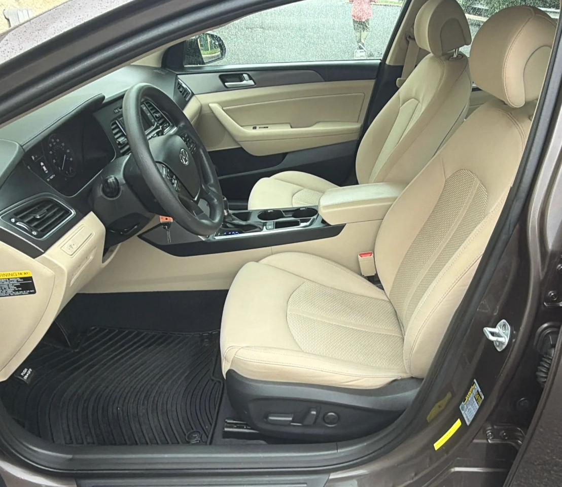 Hyundai Sonata 4dr Sdn 2.4L Sport PZEV 2015