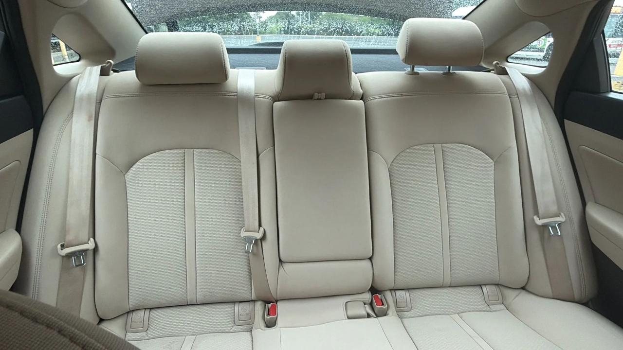 Hyundai Sonata 4dr Sdn 2.4L Sport PZEV 2015