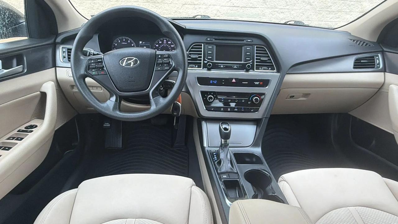 Hyundai Sonata 4dr Sdn 2.4L Sport PZEV 2015