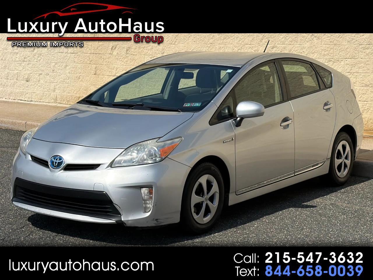 Toyota Prius 5dr HB Three (Natl) 2012