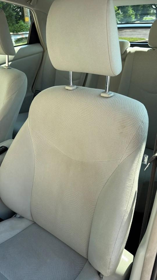 Toyota Prius 5dr HB Three (Natl) 2012