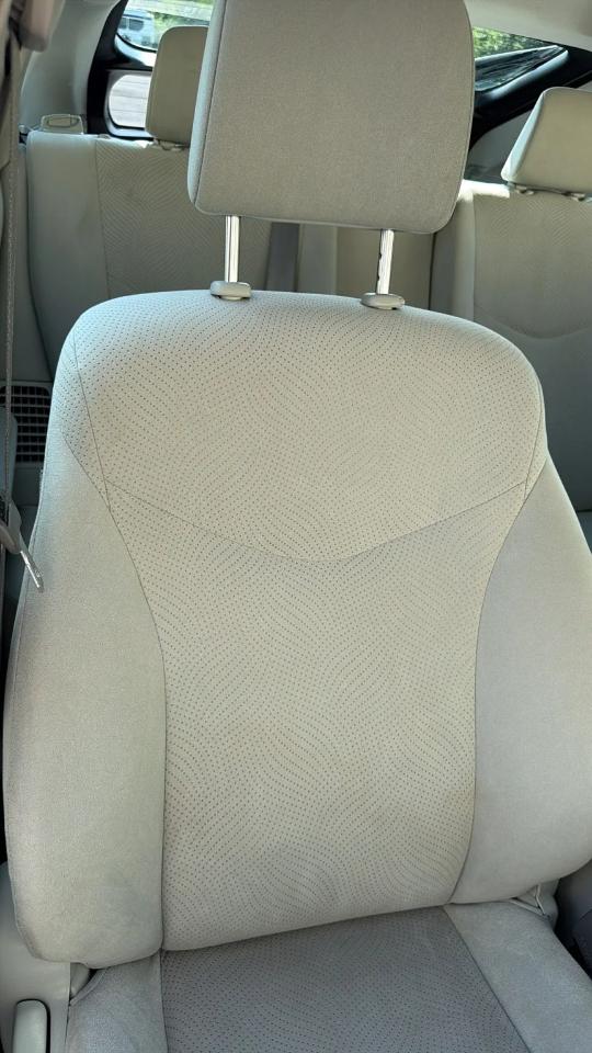 Toyota Prius 5dr HB Three (Natl) 2012