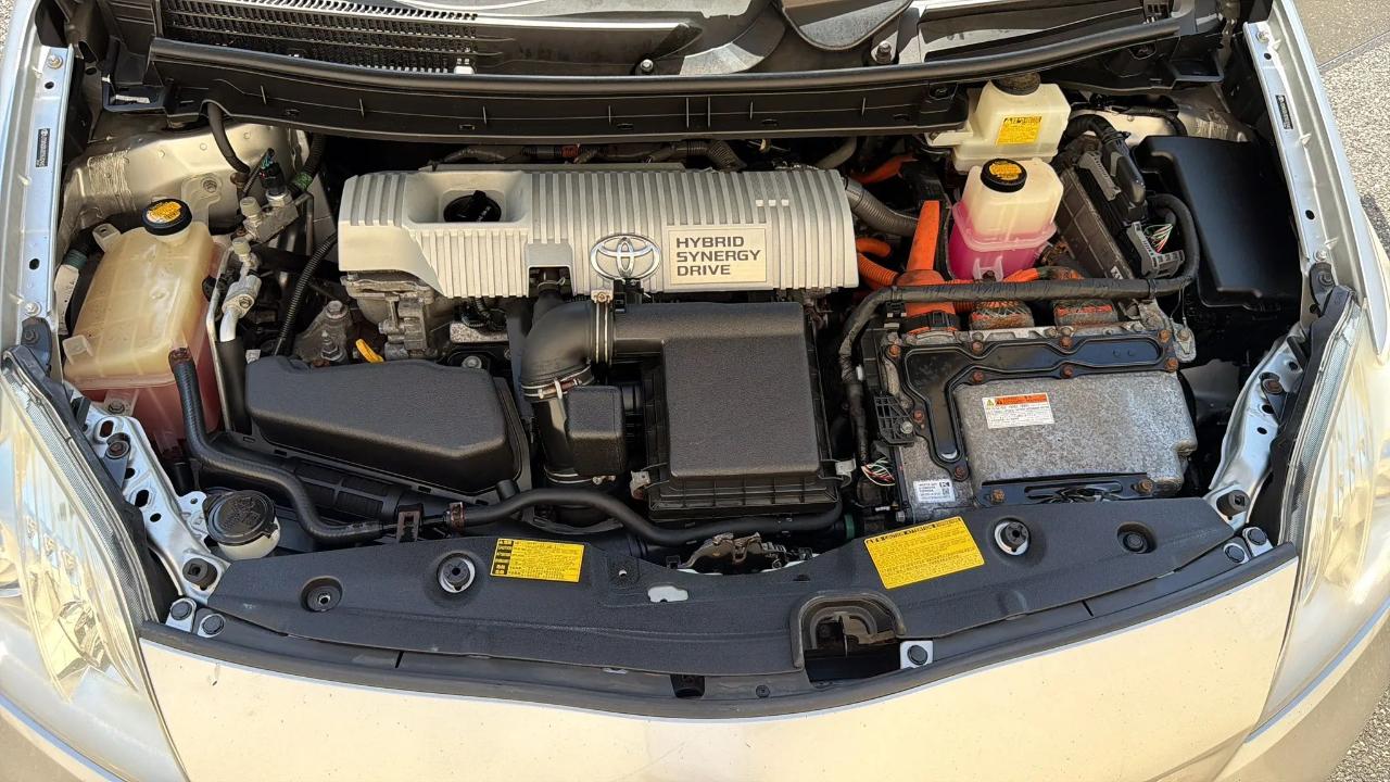 Toyota Prius 5dr HB Three (Natl) 2012