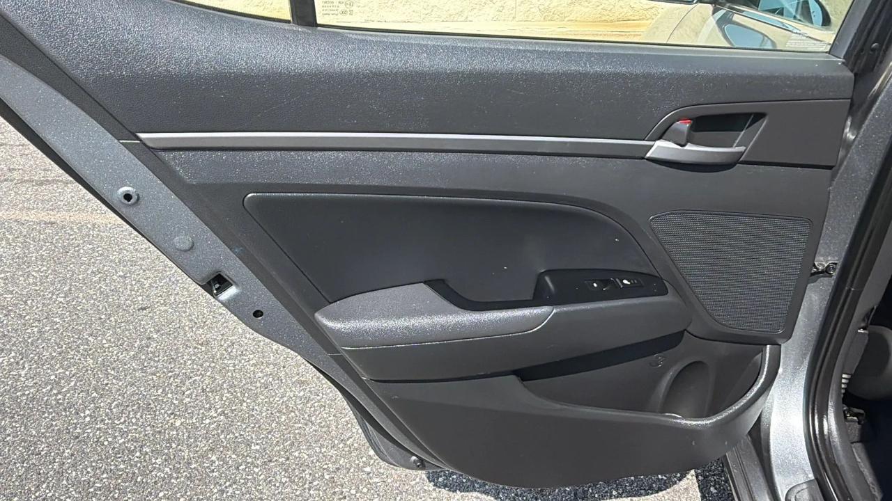 Hyundai Elantra Limited 2.0L Auto (Ulsan) *Ltd Avail* 2017