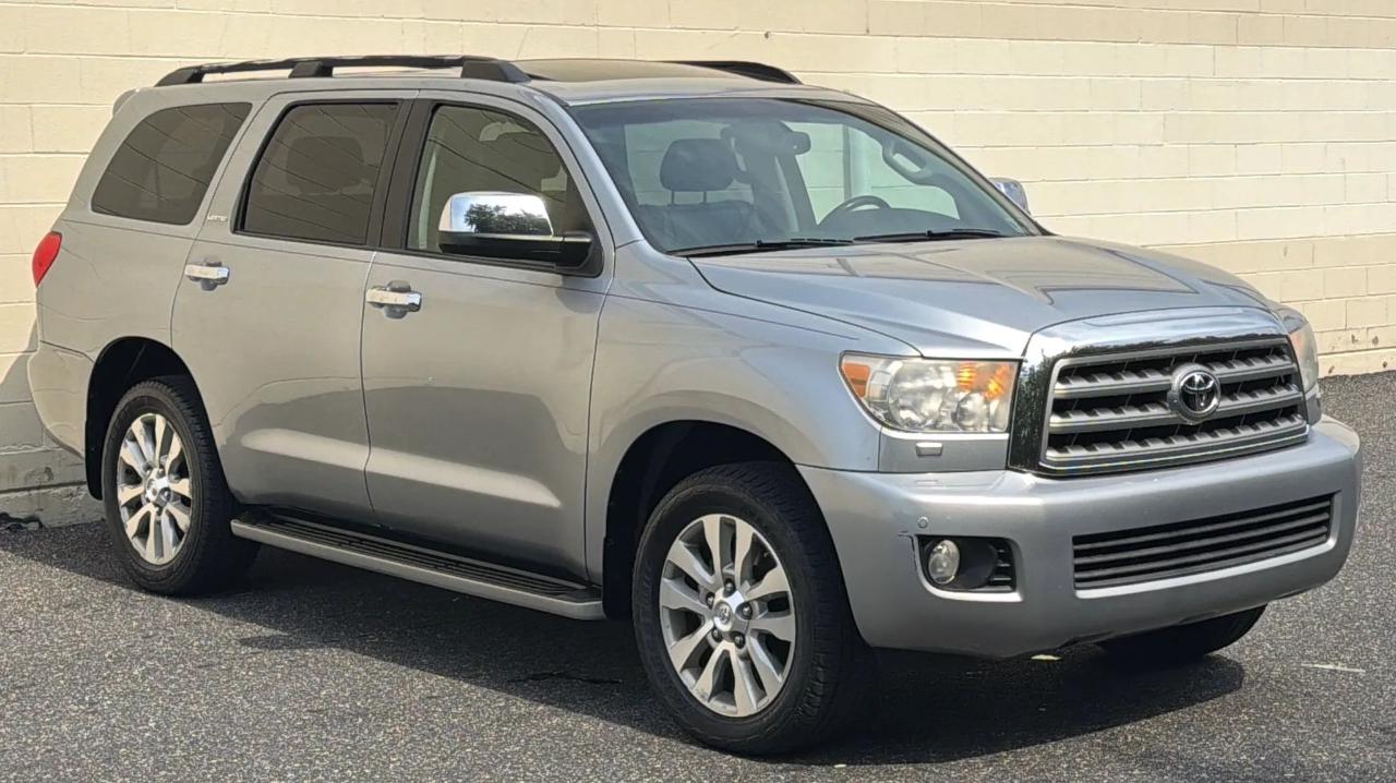 Toyota Sequoia 4WD LV8 6-Spd AT Ltd (Natl) 2010