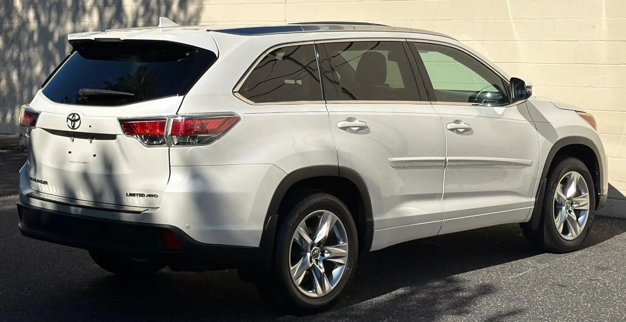 Toyota Highlander AWD 4dr V6 Limited (Natl) 2016