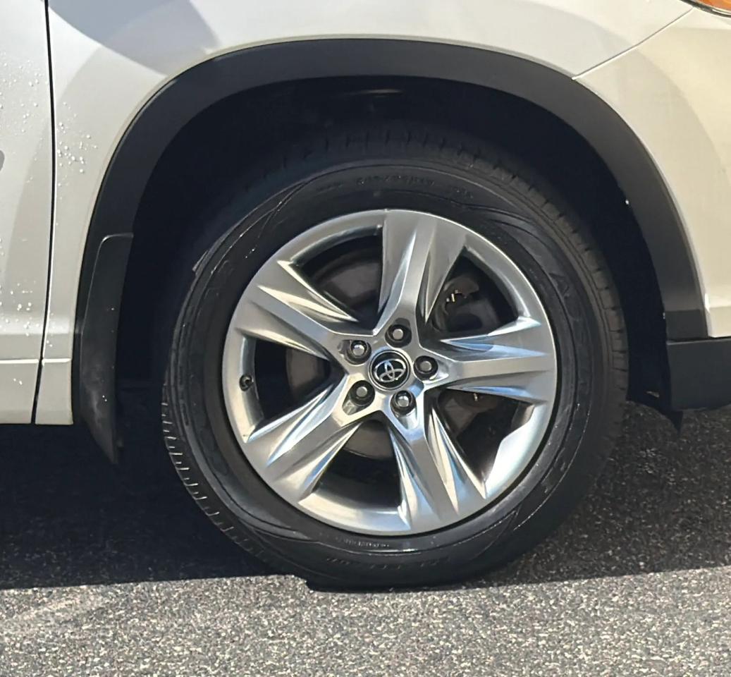 Toyota Highlander AWD 4dr V6 Limited (Natl) 2016