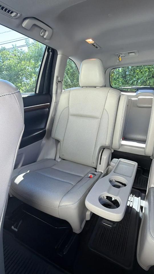 Toyota Highlander AWD 4dr V6 Limited (Natl) 2016