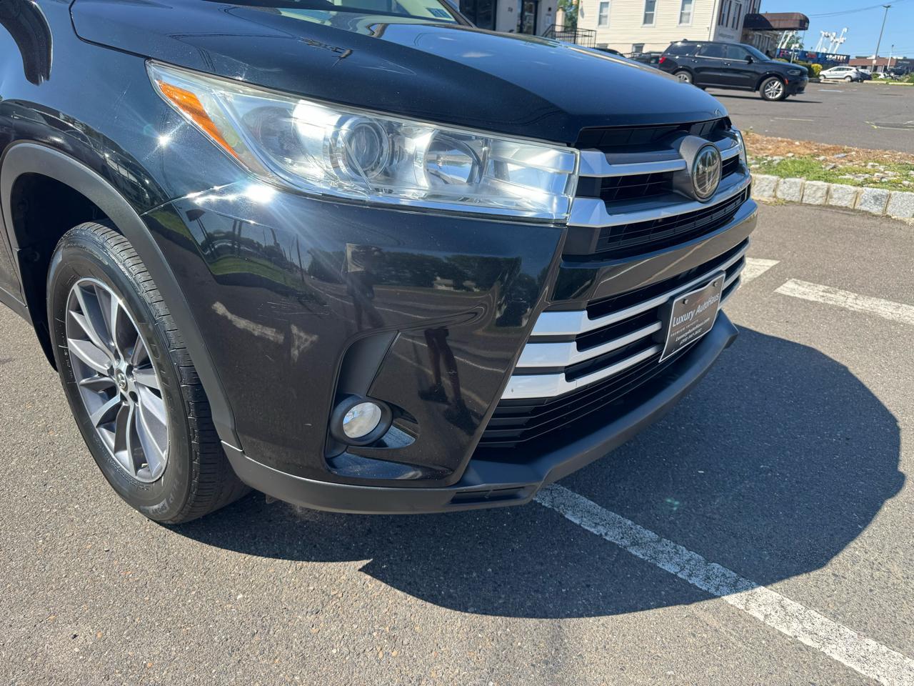Toyota Highlander XLE V6 AWD (Natl) 2019