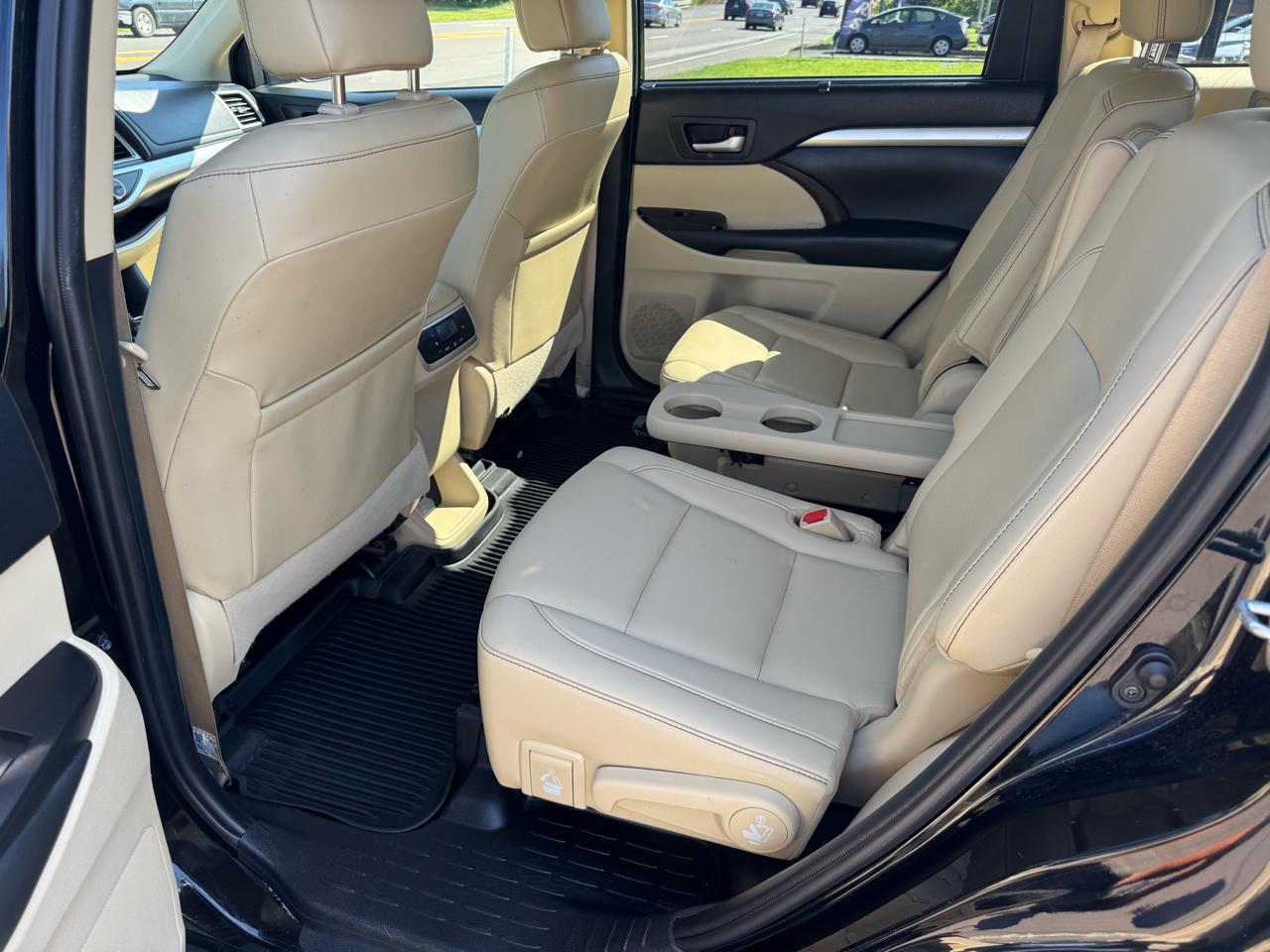 Toyota Highlander XLE V6 AWD (Natl) 2019