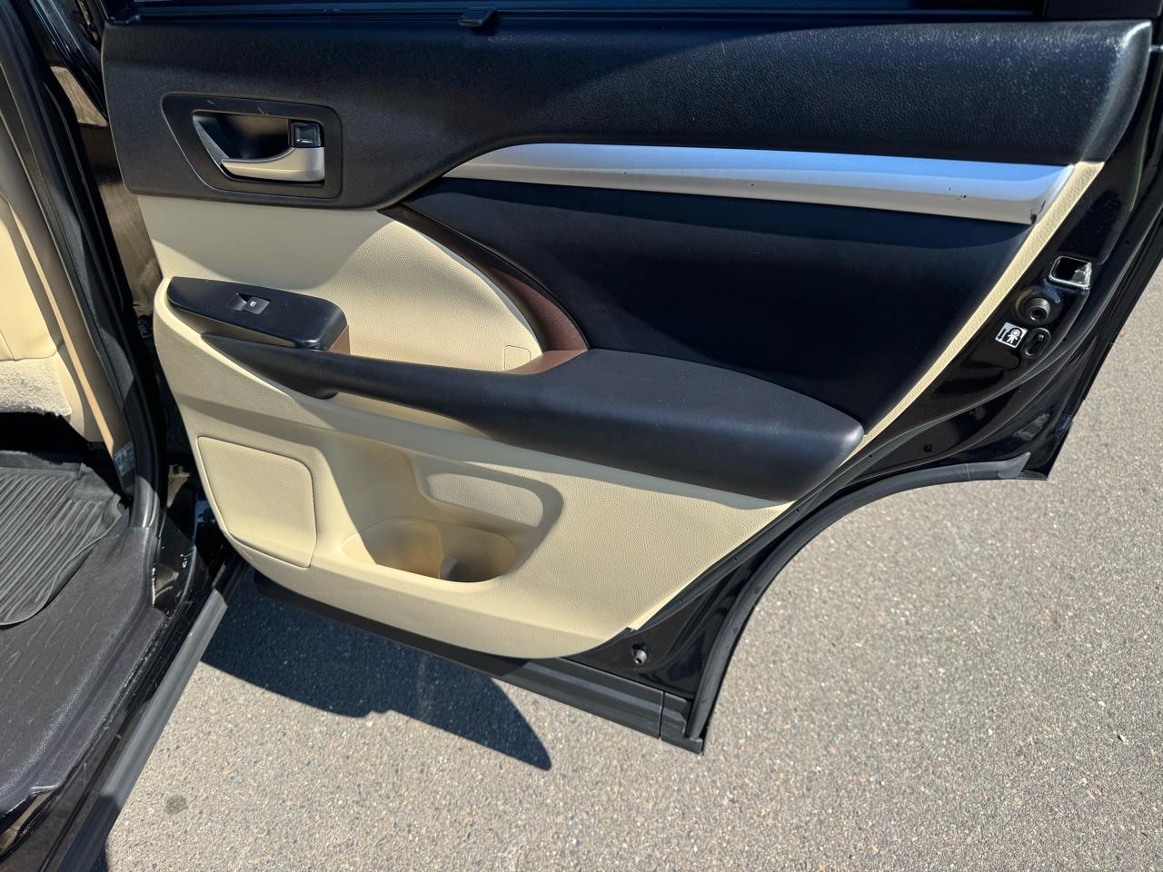 Toyota Highlander XLE V6 AWD (Natl) 2019