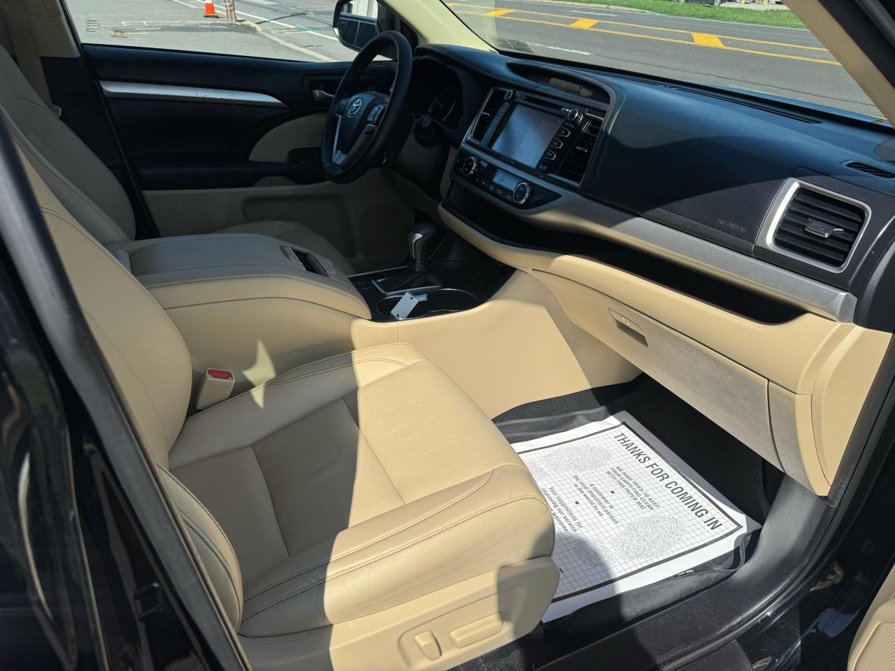 Toyota Highlander XLE V6 AWD (Natl) 2019