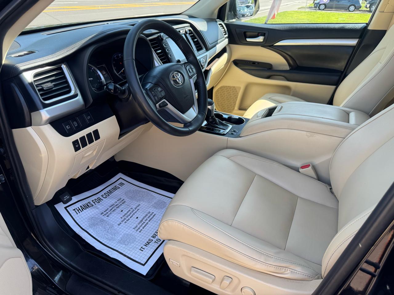 Toyota Highlander XLE V6 AWD (Natl) 2019